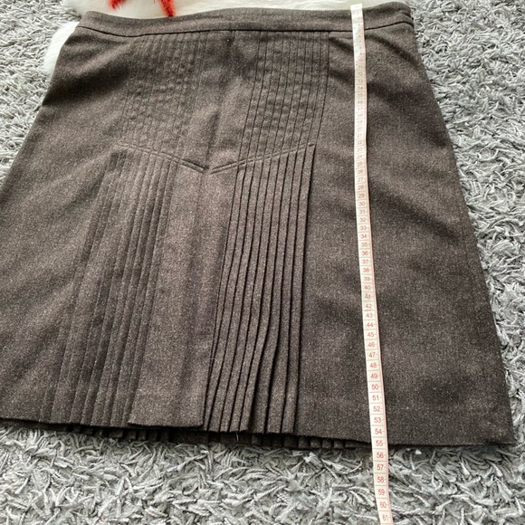 Club Monaco wool pleated skirt - Picture 7 of 7